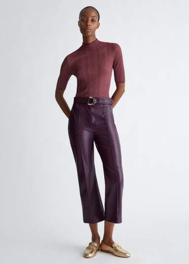 Liu°jo Pantaloni Flare Cropped In Tessuto Spalmato<br />piega Cucita<br />cintura Sur Ton Con Fibbia Regolabile In Abbinamento<br />tasca A Filetto Sul Retro<br />chiusura Con Zip Nascosta<br />fodera Interna