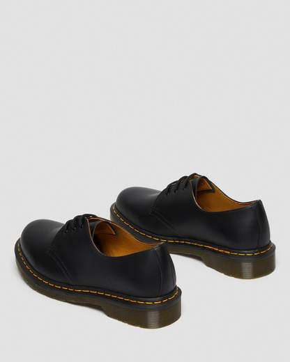 DR. MARTENS SHOES MAN