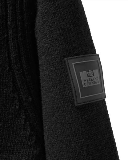 WEEKEND OFFENDER KW3A14