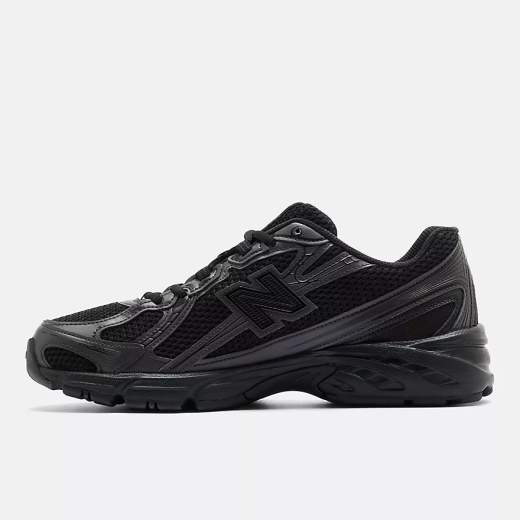 NEW BALANCE U740BO2