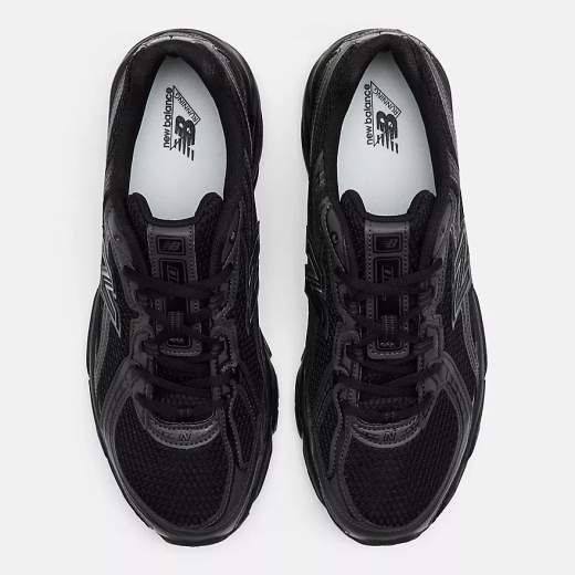 NEW BALANCE U740BO2