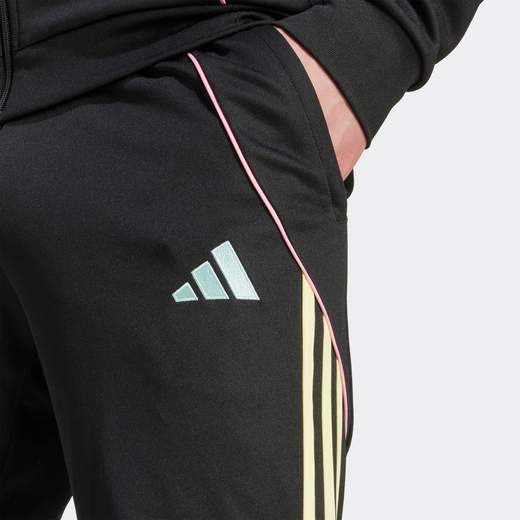 ADIDAS JN9796