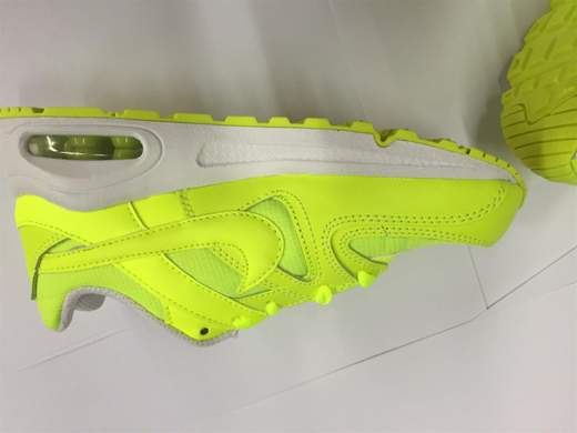 NIKE AIR MAX COMMAND