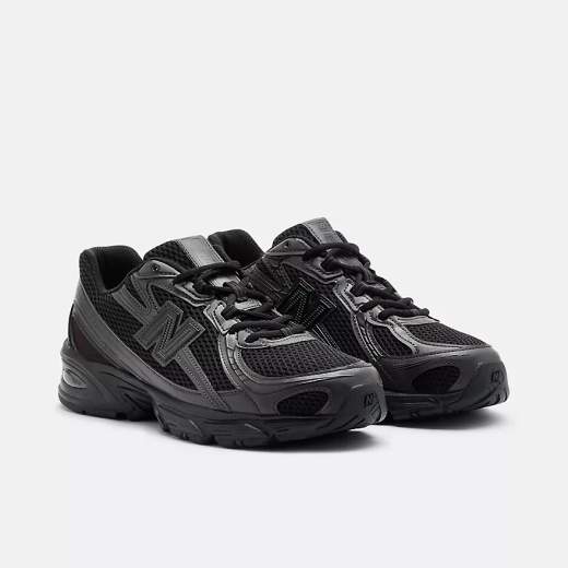 NEW BALANCE U740BO2