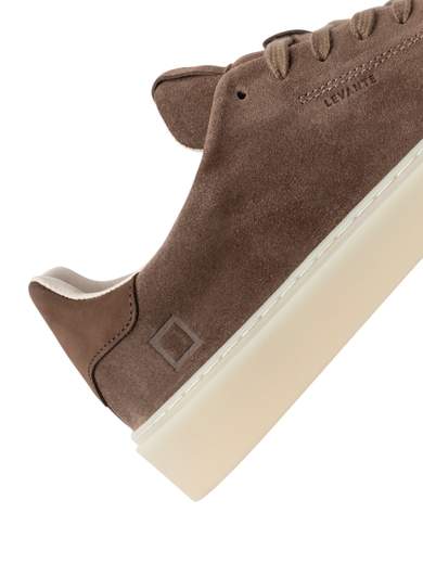 D.A.T.E. LEVANTE SUEDE 0562 M451