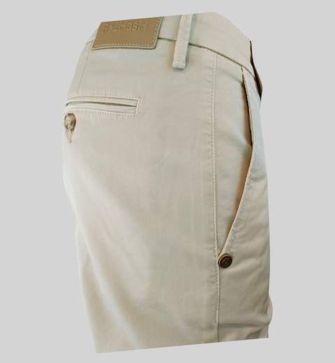 pantalone mucha