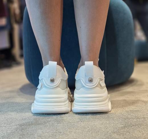 STEVE MADDEN POSSESSION-E