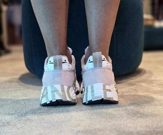 VOILE BLANCHE CLUB105