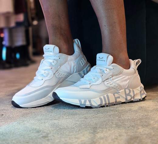 VOILE BLANCHE CLUB01