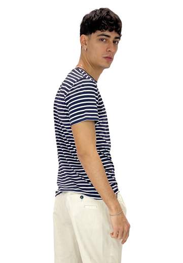 OUTFIT T-SHIRT