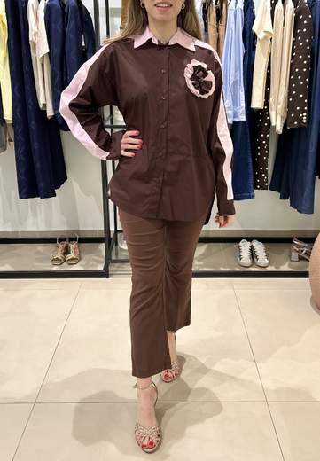 MOTEL CAMICIA BICOLORE CON SPILLA