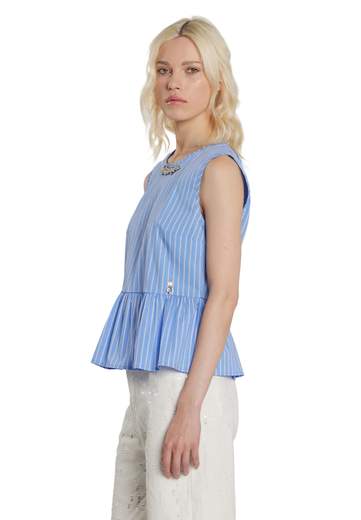 RELISH BLUSA MERIL CON APPLICAZIONI GIOIELLO