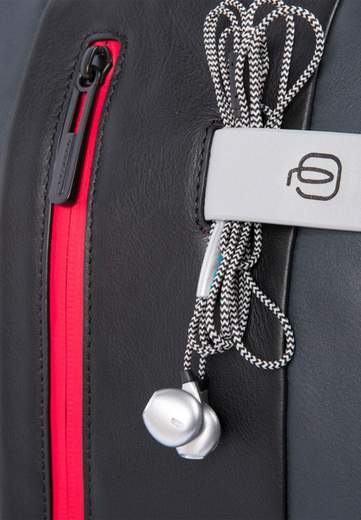 PIQUADRO ZAINO FAST-CHECK PORTA PC/IPAD®