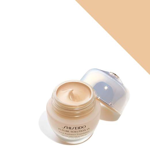 SHISEIDO FUT. SOL. LX TOT. RADIANCE FOUND. SPF15
