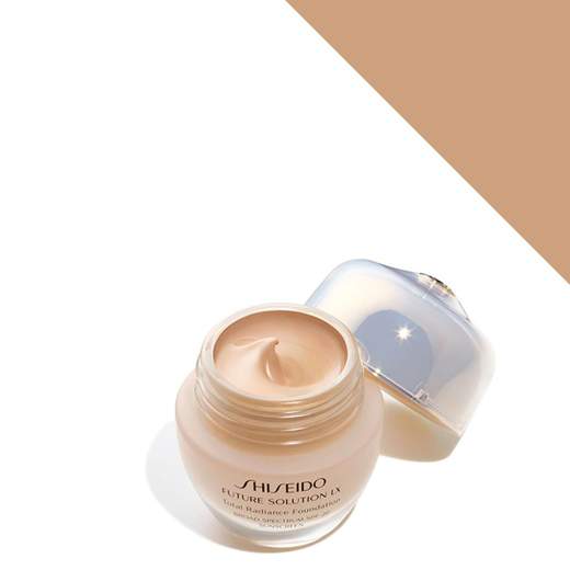 SHISEIDO FUT. SOL. LX TOT. RADIANCE FOUND. SPF15