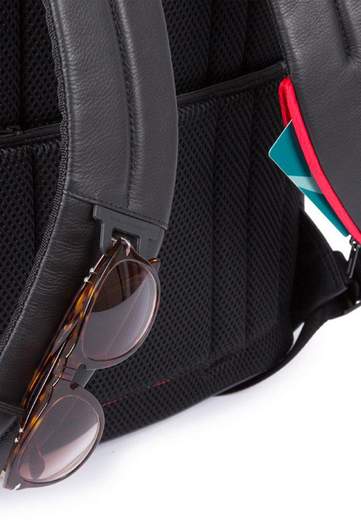 PIQUADRO ZAINO FAST-CHECK PORTA PC/IPAD®