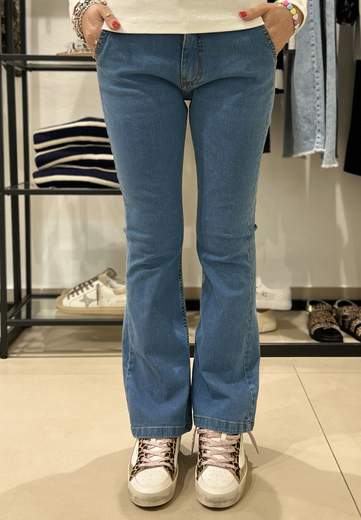 KIKISIX JEANS A TROMBETTA