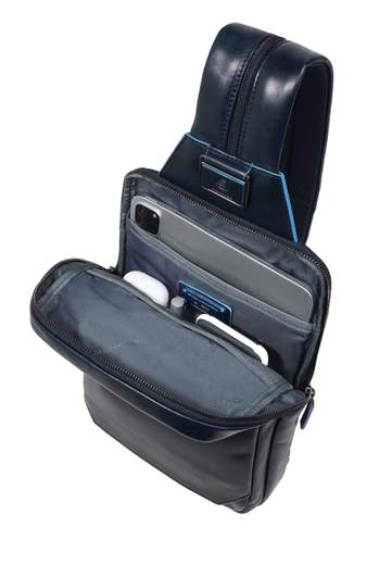 PIQUADRO MONOSPALLA IN PELLE BLUE SQUARE