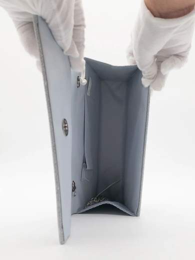 Silver Glittered Clutch Bag with Shoulder Strap – Elegant and Compact