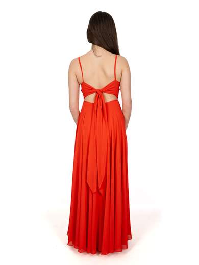 Abito Cerimonia Donna: Fascino e Stile in Ogni Dettaglio