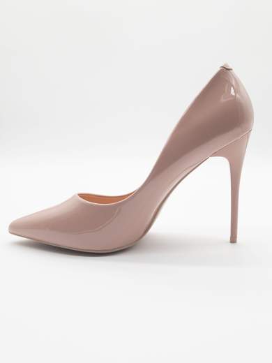 Nude patent pumps with stiletto heel