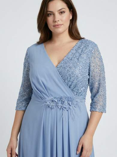 Calibrated long curvy ceremony dress with three-quarter sleeves