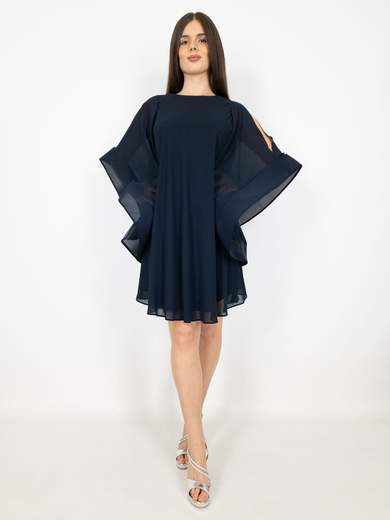 Abito corto elegante con maniche a campana