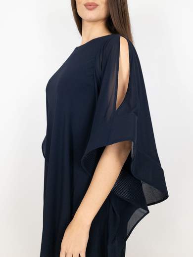 Abito corto elegante con maniche a campana