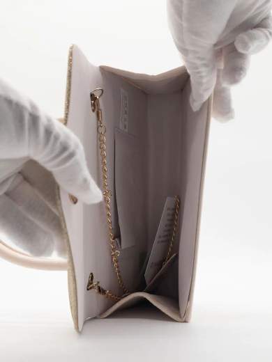 Pochette oro elegante con glitter e tracolla removibile