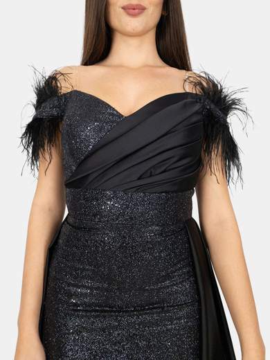 Abito da cerimonia lungo con piume e spacco frontale - Cod. 3953