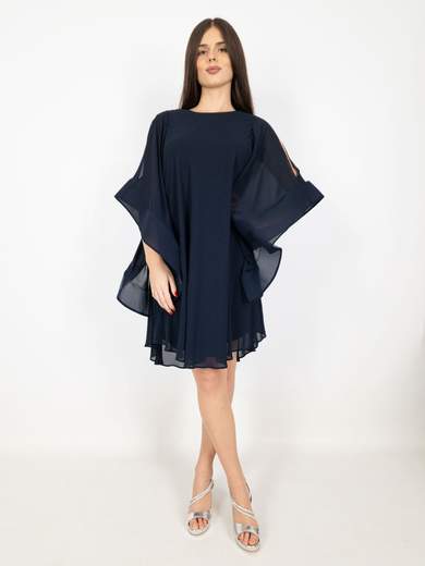 Abito corto elegante con maniche a campana