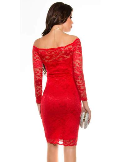 Abito a tubino in pizzo con scollo alla Carmen