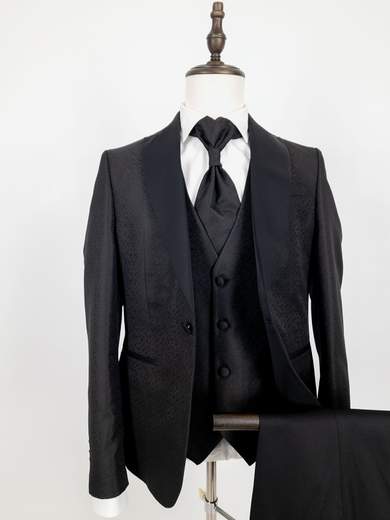 Men’s Drop 8 Slim Fit suit for formal occasions