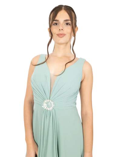 Abito lungo da cerimonia con stola e dettaglio gioiello