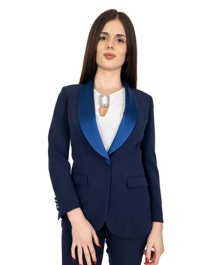 Tailleur donna elegante da cerimonia