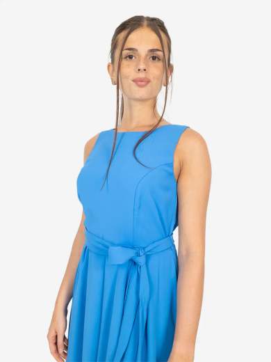 Abito da cerimonia corto davanti e lungo dietro con cintura