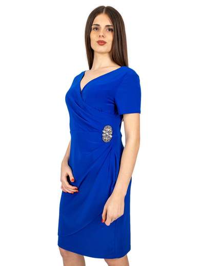 Abito da cerimonia corto a tubino elegante con manica