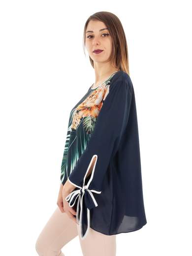 Blusa elegante con stampa floreale da cerimonia
