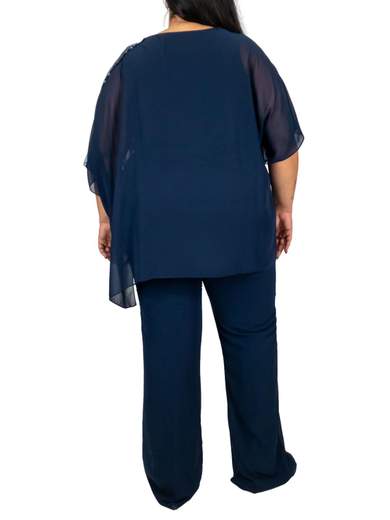 Elegant plus size chiffon outfit for women
