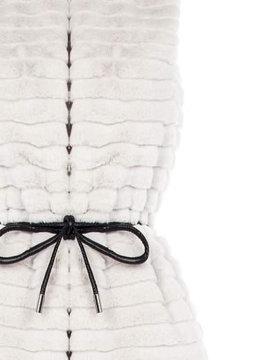 Gilet pelliccia ecologica con cintura ecopelle