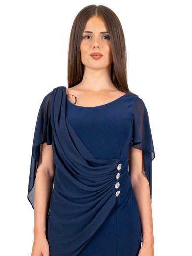 Tubino da cerimonia in chiffon con dettagli gioiello – Eleganza e raffinatezza