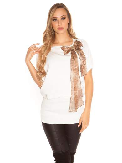Maglia lunga con fiocco cucito a mano – Eleganza e comfort quotidiano