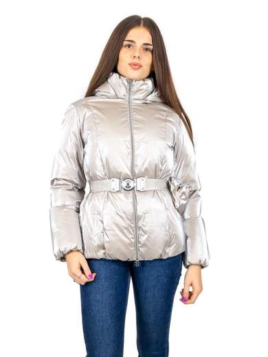 Piumino corto con cappuccio staccabile cintura e marsupio