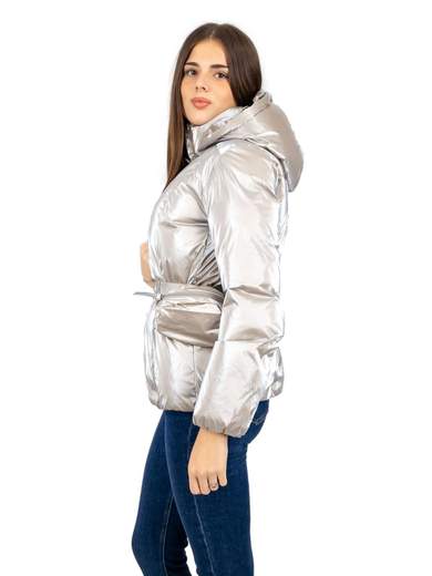 Piumino corto con cappuccio staccabile cintura e marsupio