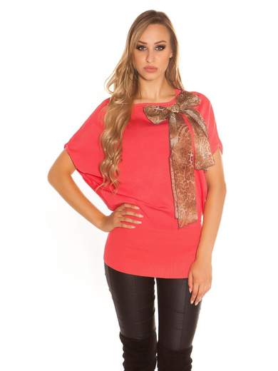 Maglia lunga con fiocco cucito a mano – Eleganza e comfort quotidiano