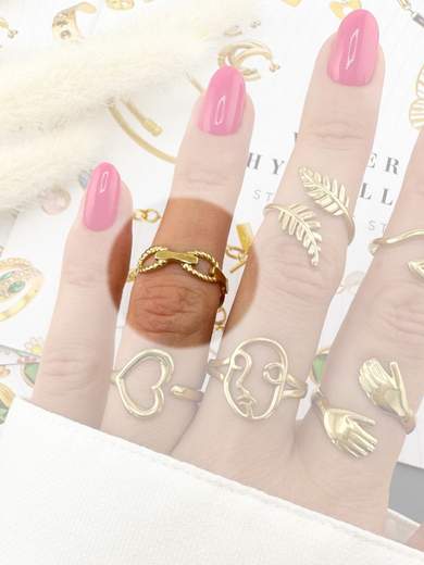 Adjustable gold chain ring in stainless steel