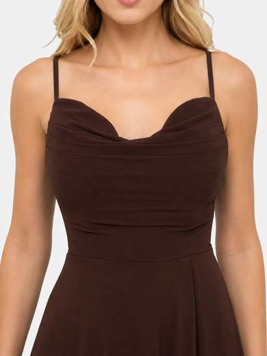 Abito lungo da cerimonia elegante in georgette