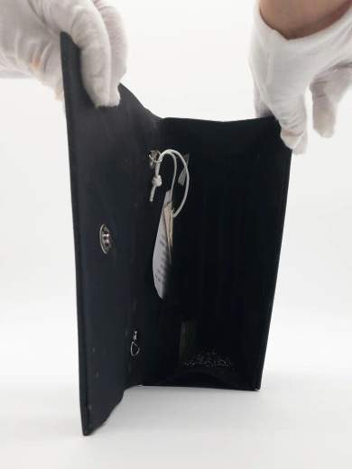 Black Glittered Clutch Bag with Shoulder Strap – Elegant and Compact