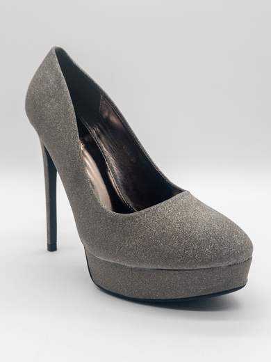 High-heel ceremony pumps with platform