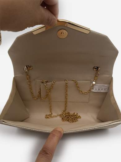 Pochette Oro da Cerimonia Elegante con Strass e Tracolla a Catena